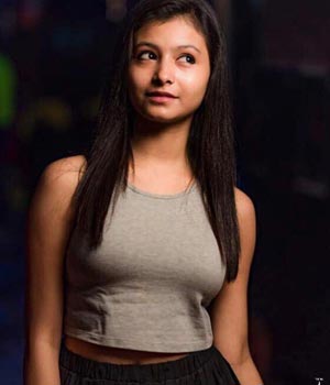 Safiya jaipur teenager call girls